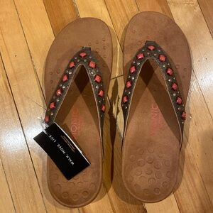 Vionic Orthotic Sandals (NEVER WORN)